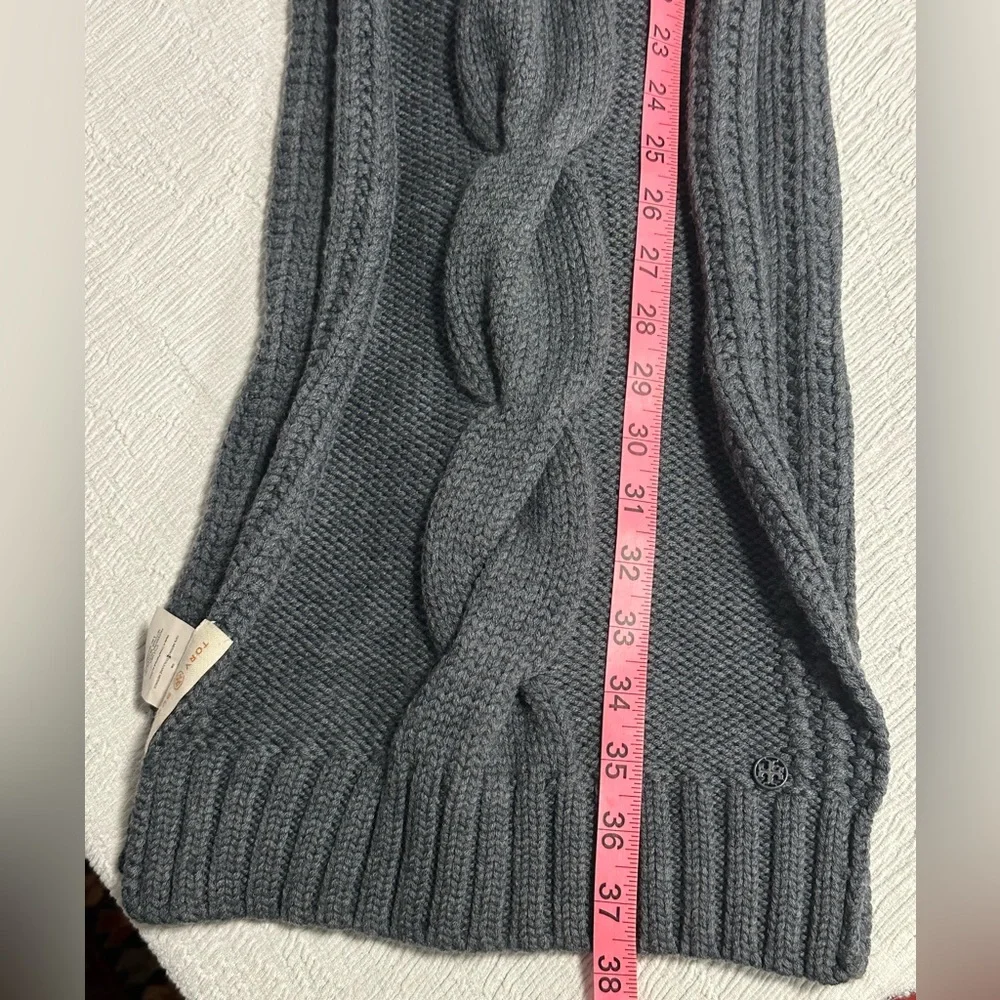 Tory Burch Charcoal Cable Knit merino wool Drapping Scarf. So Soft 🤗
